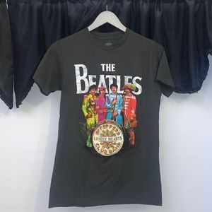 Beatles band tee. Size small